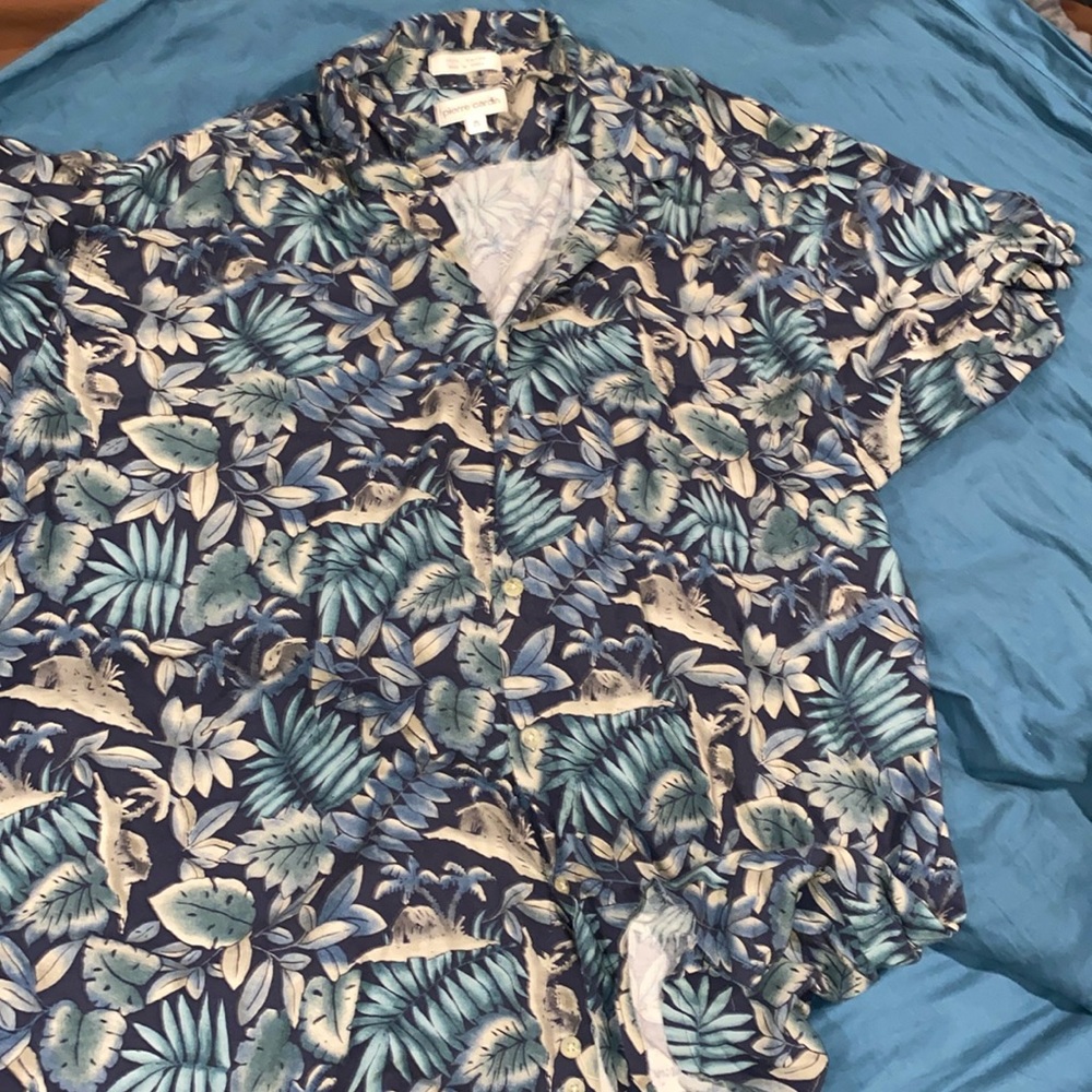 Vintage green/black Pierre Cardin Rayon Hawaiian Shirt Made Korea Size 2x